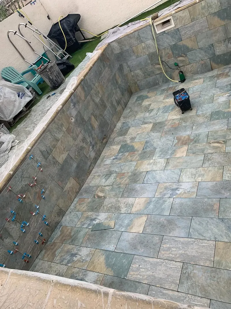 Carrelage piscine - Après